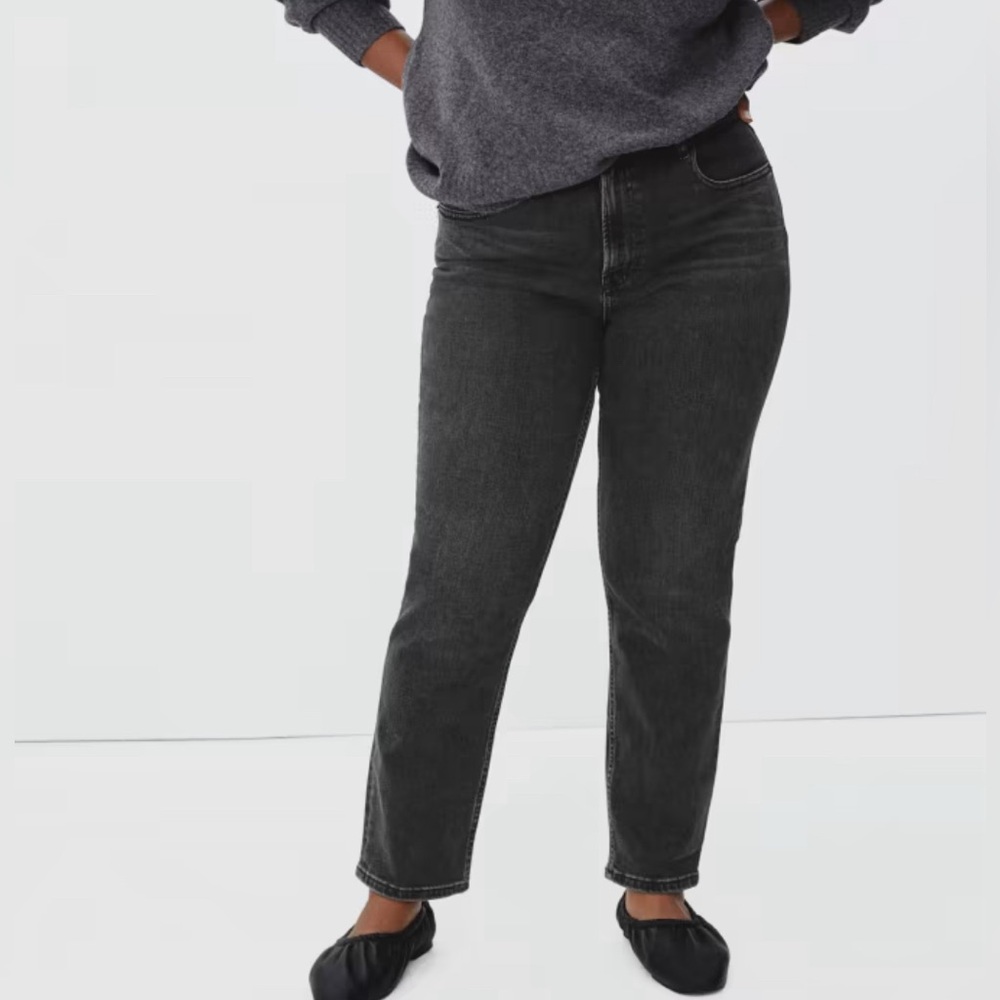 Everlane Curvy Cheeky Straight Jean
